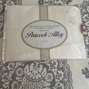 Peacock alley twin sheet set NWT